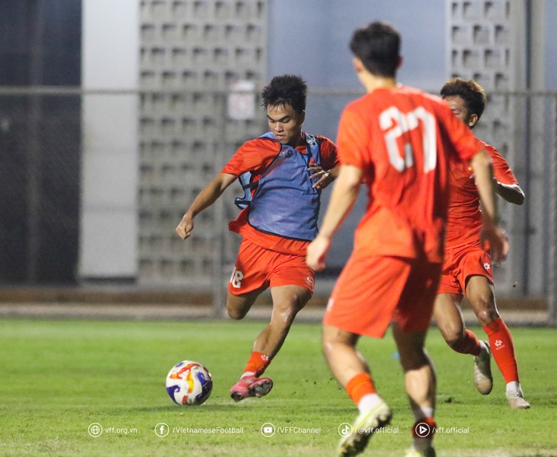 Tiền vệ Công Phương: U23 Việt Nam đã mổ xẻ băng hình rất kỹ sau trận thắng Lào - Ảnh 1