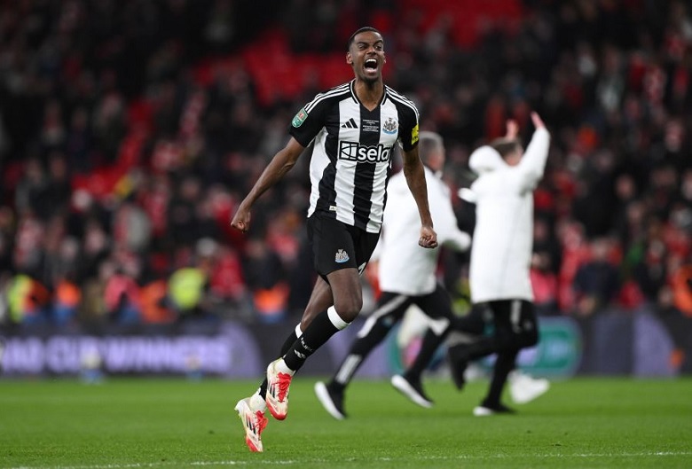 Isak đòi ra đi, Liverpool có thể vỡ kỷ lục chuyển nhượng - Ảnh 2