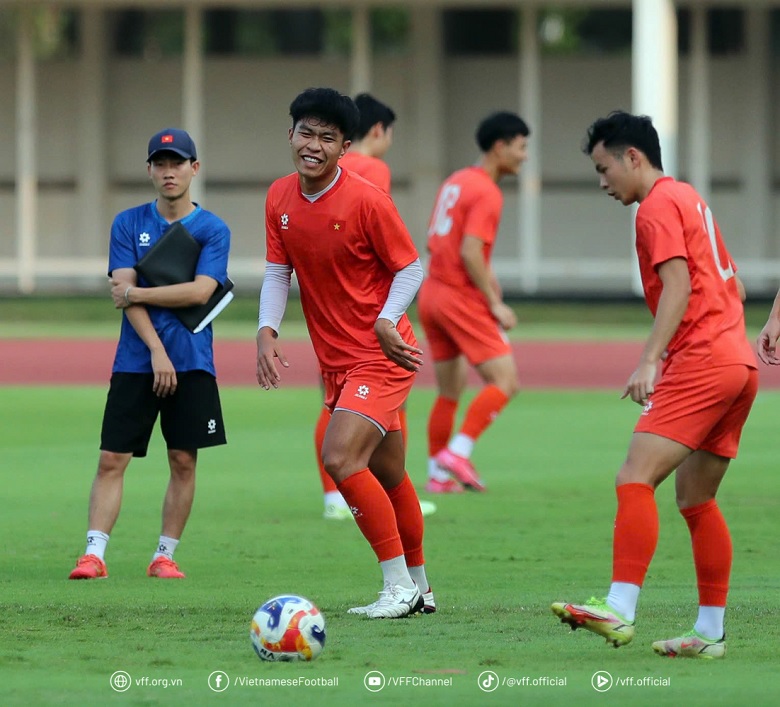 Lý Đức trở lại ‘thần tốc’, U23 Việt Nam sẵn sàng vượt ải Philippines - Ảnh 1