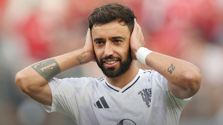 Bruno Fernandes lập cú đúp, MU thắng trận đầu tiền mùa giải - Ảnh 1