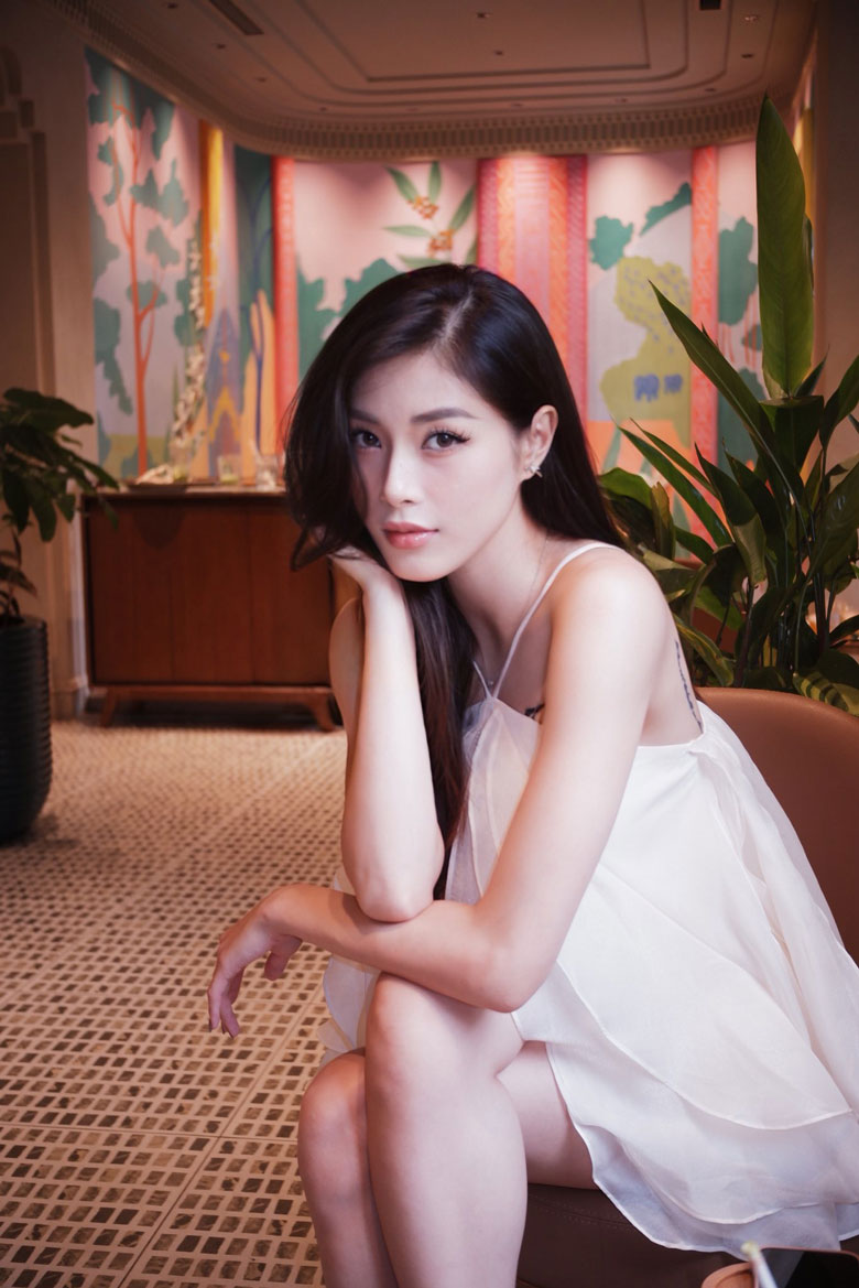 Cựu đệ nhất mỹ nhân bóng chuyền Việt Nam khoe nhan sắc vạn người mê - Ảnh 2