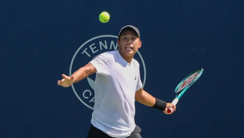 Learner Tien thắng dễ tay vợt đồng hương ở trận ra quân Canadian Open 2025 - Ảnh 1