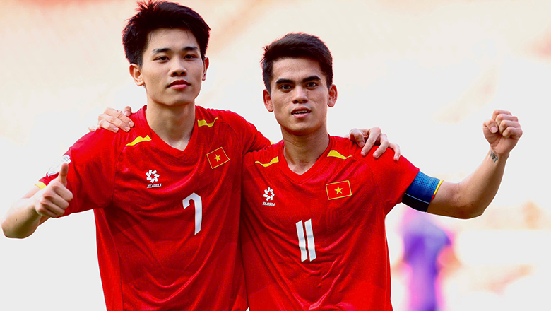 Đình Bắc nhận danh hiệu cầu thủ xuất sắc nhất giải vô địch U23 Đông Nam Á 2025 - Ảnh 2