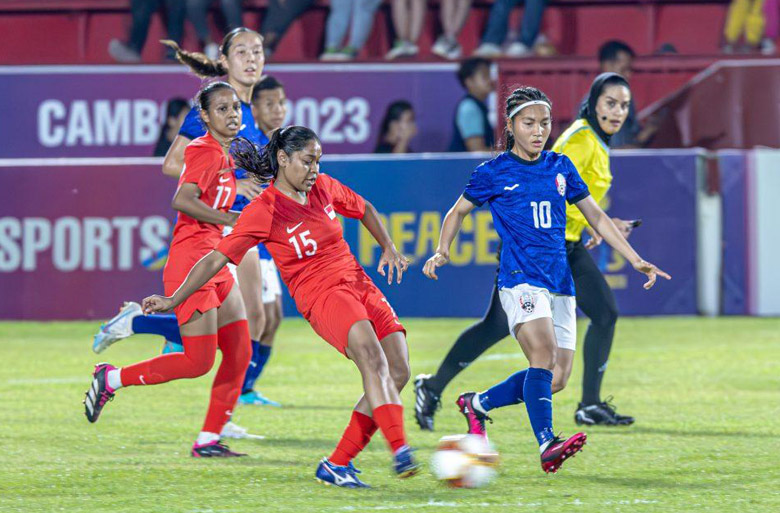 HLV Nhật Bản chia tay tuyển U23 để dẫn dắt… đội nữ Campuchia dự ASEAN Cup - Ảnh 1
