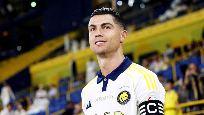 Ronaldo chơi trội, chuẩn bị mua 20% cổ phần đội bóng chủ quản Al Nassr - Ảnh 1