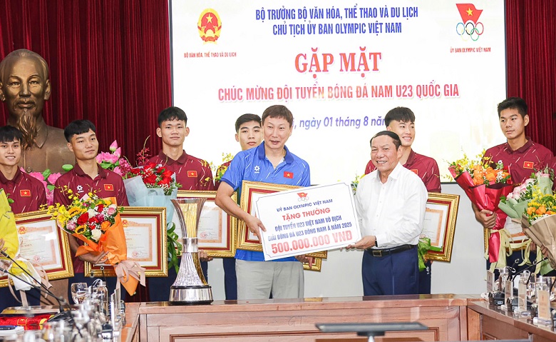 U23 Việt Nam được Thủ tướng tặng bằng khen, nhận thưởng lớn từ Ủy ban Olympic - Ảnh 2