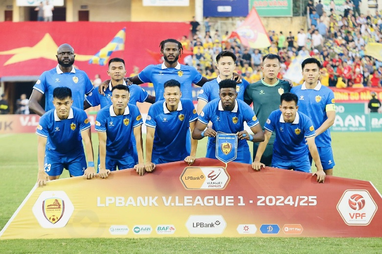 Quảng Nam tiếp tục thất hẹn, V.League 2025/26 có thể phải bốc thăm lại - Ảnh 1