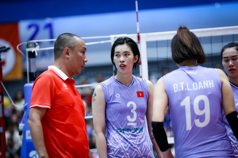 Tuyển bóng chuyền nữ Việt Nam thua ngược, nhìn Thái Lan vô địch SEA V.League 2025 - Ảnh 1