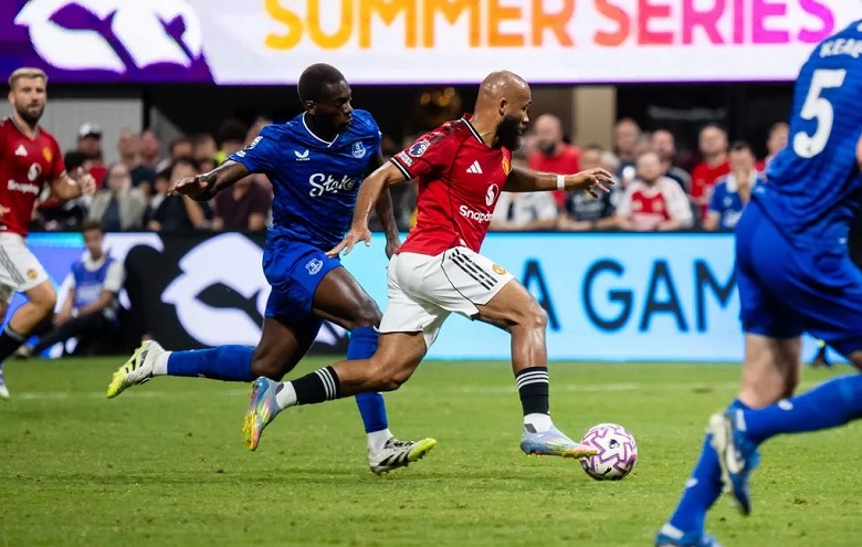 MU bị Everton cầm chân trong ngày ‘bom tấn’ Mbeumo ra mắt - Ảnh 1