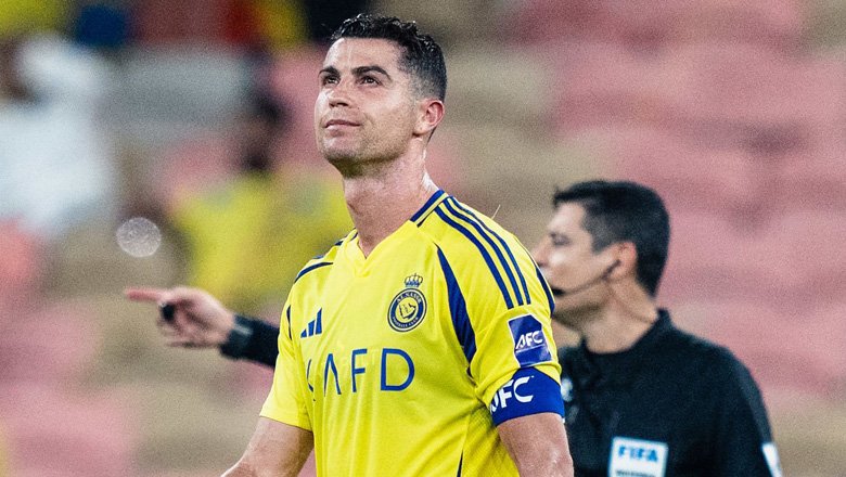 Ronaldo hành động khó hiểu sau thất bại tại bán kết Cúp C1 châu Á