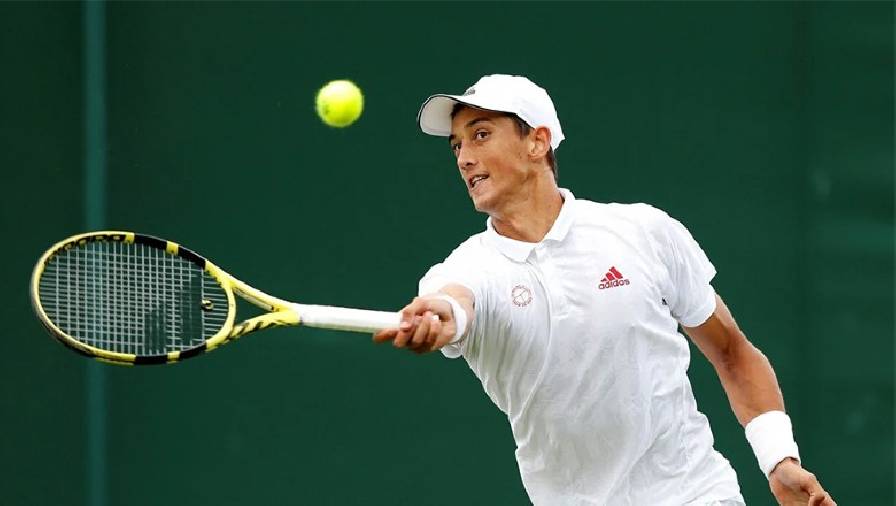 Tay vợt gốc Việt Antoine Hoàng dừng bước ở vòng 2 Wimbledon