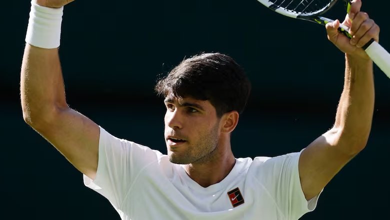Alcaraz ‘hút chết’ sau 5 set ở trận ra quân Wimbledon 2025