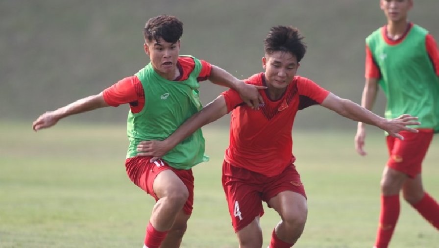 U16 Việt Nam tập chiến thuật rèn đấu U16 Philippines