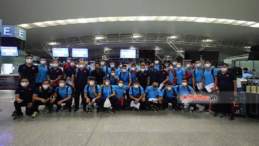 ĐT Việt Nam đặt chân đến UAE, đóng quân ở khách sạn 5 sao Sheraton