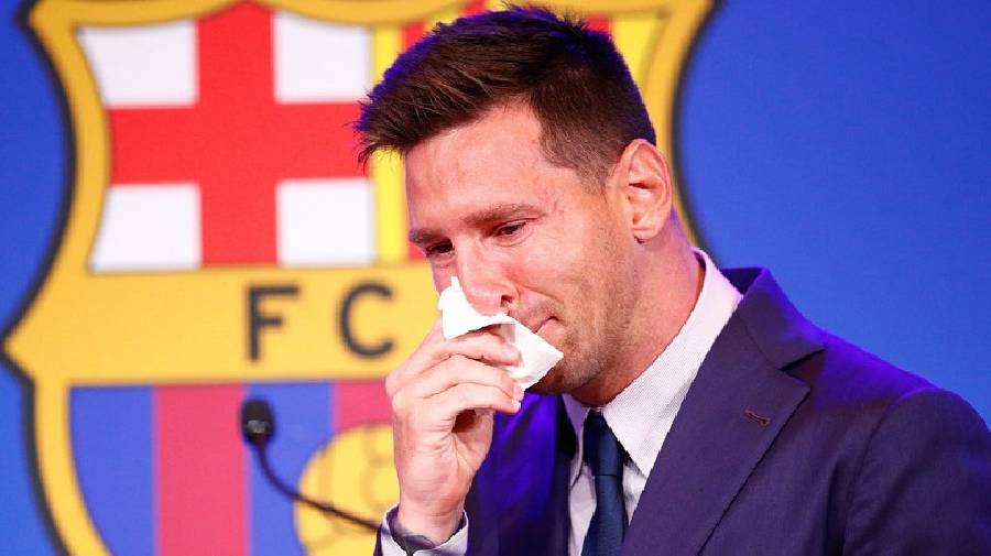 Messi: Laporta nói phét, tôi sẵn sàng đá miễn phí cho Barca nhưng ông ta không hỏi!