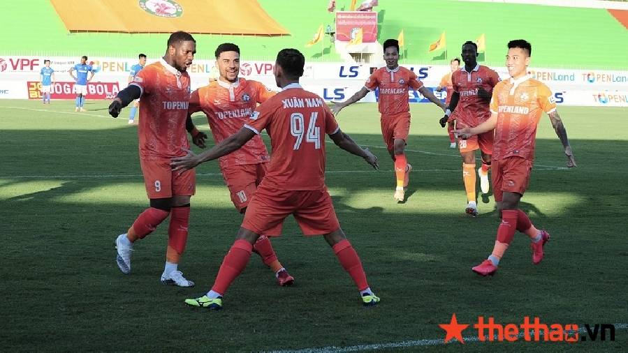 Video bàn thắng Bình Định vs Than Quảng Ninh: Siêu phẩm của Trần Trung Hiếu
