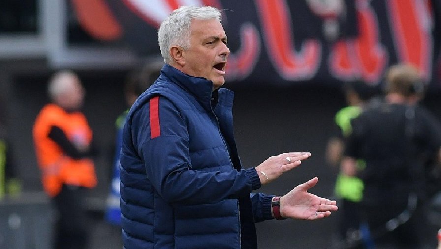 HLV Jose Mourinho từ chối đề nghị tái hợp từ Chelsea