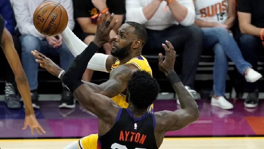 Vắng Anthony Davis, Lakers thua đậm Suns