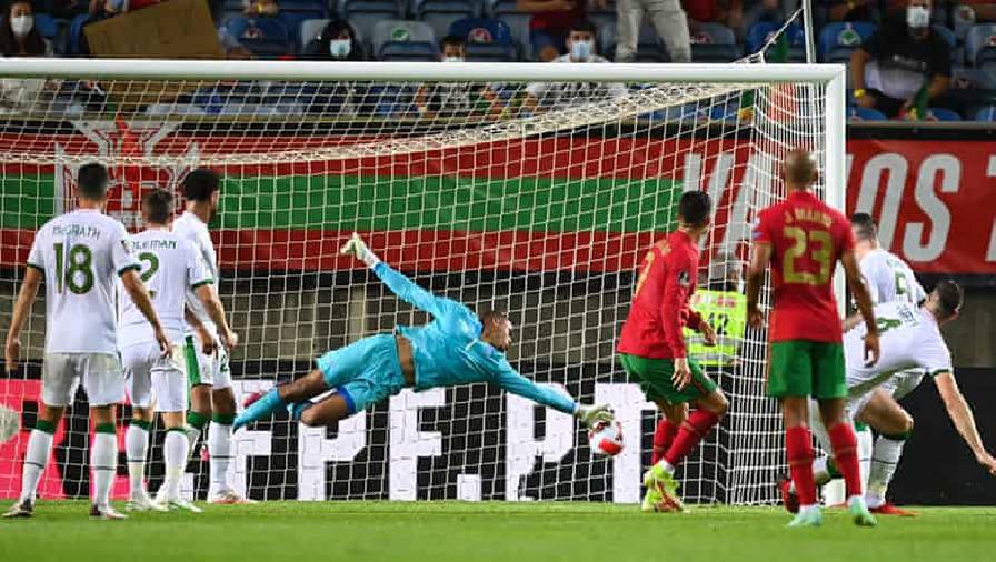 Video bàn thắng Bồ Đào Nha vs Ireland: Ronaldo trượt pen vẫn cứu rỗi Selecao