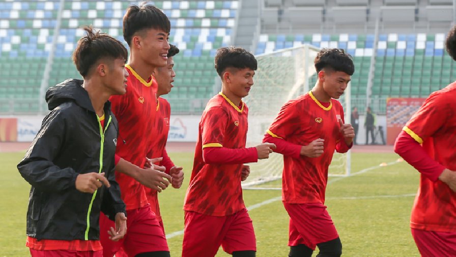 U20 Việt Nam tập nhẹ trước trận quyết đấu Qatar