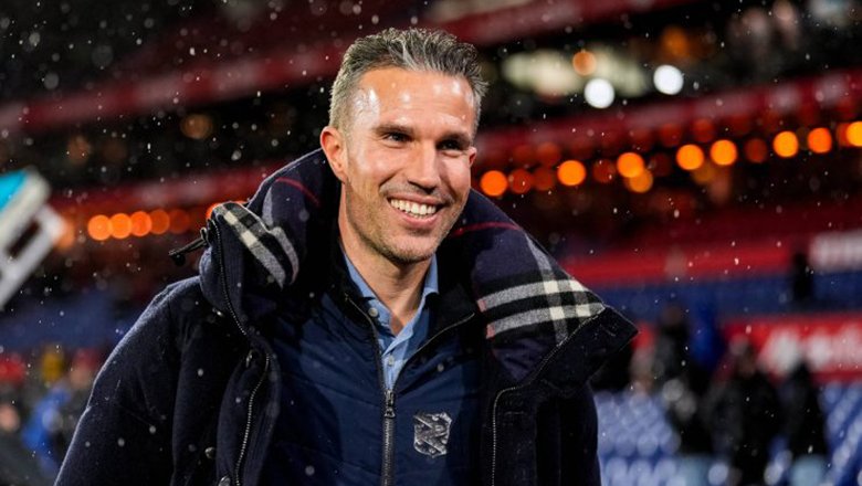 Giải VĐQG Hà Lan chỉnh lịch đấu, đội bóng của Van Persie toàn lực gặp Inter Milan