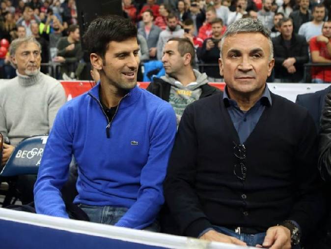 Srdjan Djokovic muốn con trai có nhiều 'cơ hội' đánh bại Roger Federer