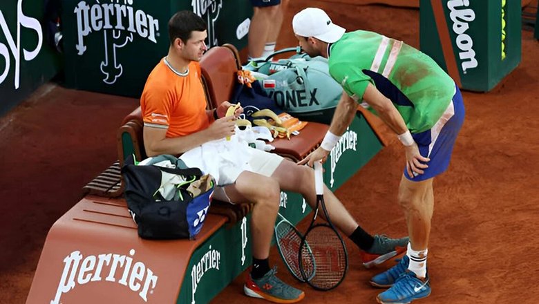Chuyện lạ ở Roland Garros 2024: Tay vợt hạt giống đòi thay trọng tài ngay giữa trận