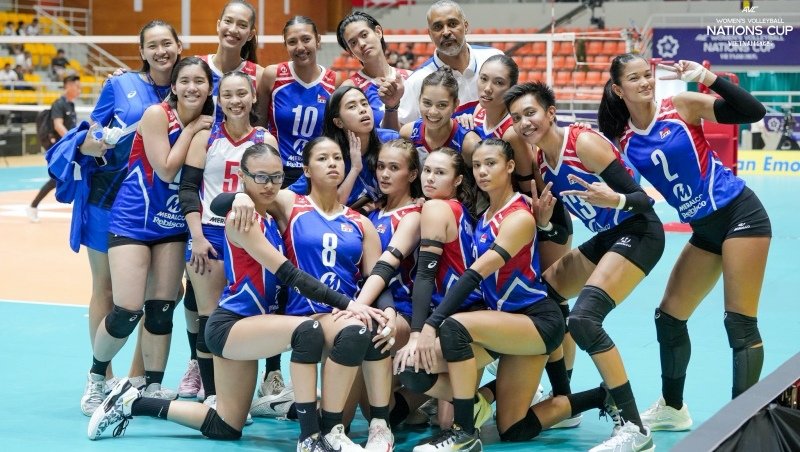 Tuyển bóng nữ Philippines 'giải mã' trẻ Thái Lan, tiến vào bán kết VTV Cup 2025