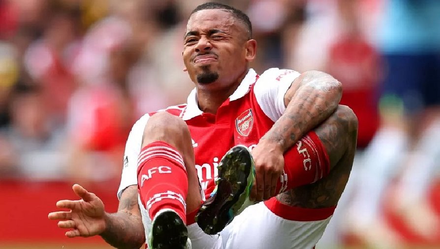 Gabriel Jesus lại lên bàn mổ, Arsenal nguy cơ 'toang' từ đầu mùa