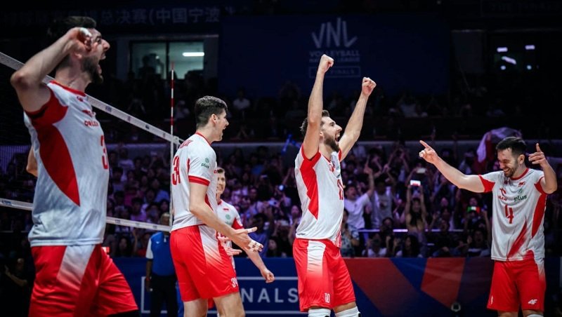 Đội tuyển bóng chuyền nam số 1 thế giới vô địch Volleyball Nations League 2025 theo cách không tưởng