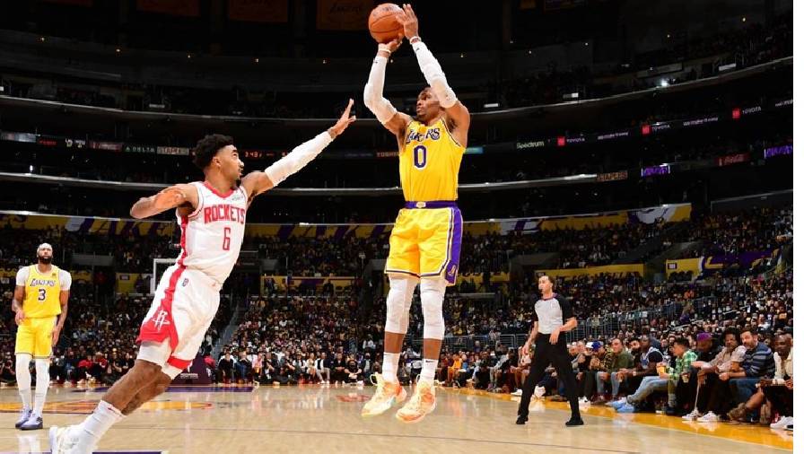 Los Angeles Lakers thắng sát nút đối thủ cuối bảng