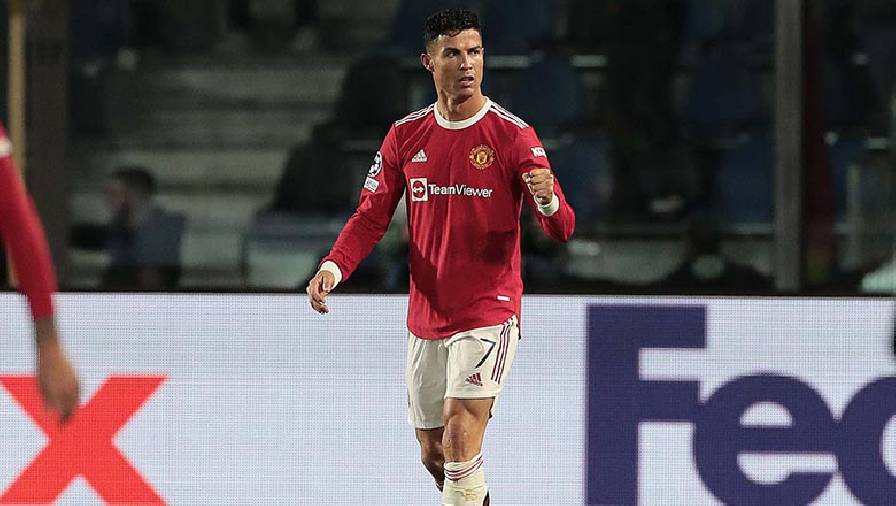 Ronaldo vượt qua thành tích của Solskjaer khi ‘cứu rỗi’ MU