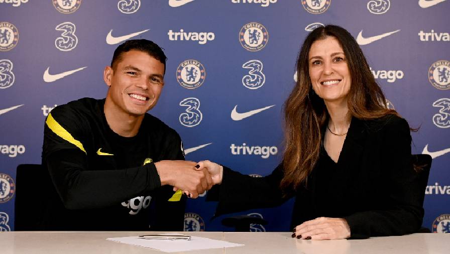 Chelsea gia hạn hợp đồng với Thiago Silva