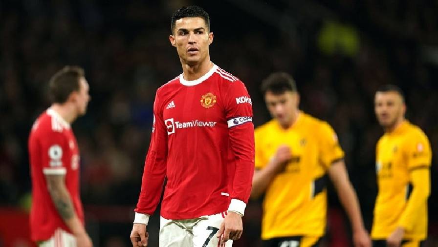 Ronaldo tịt ngòi trong ngày làm đội trưởng, MU thua trận đầu tiên dưới thời Rangnick
