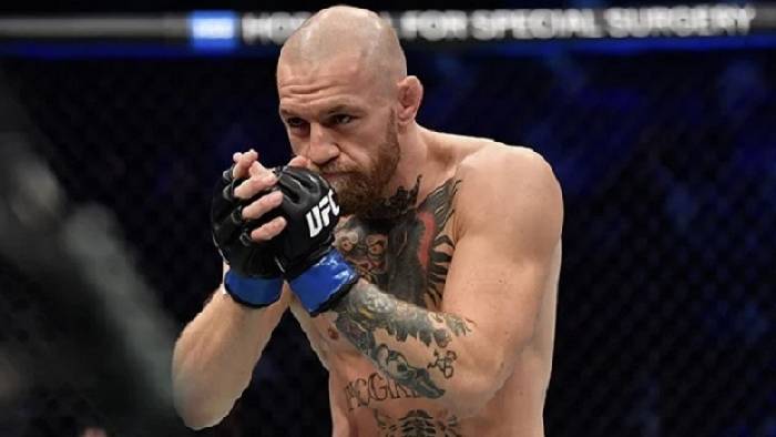 UFC 257: Conor McGregor nhìn lại thất bại trước Dustin Poirier