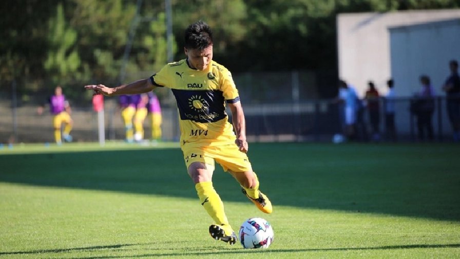 Quang Hải lại bị gạch tên khỏi danh sách đăng ký của Pau FC tại Ligue 2