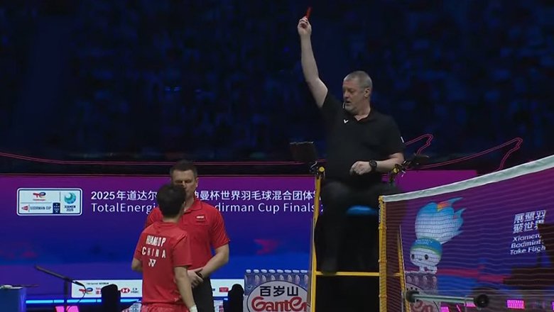 Đôi Trung Quốc thắng trận mở màn chung kết Sudirman Cup dù bị thẻ đỏ