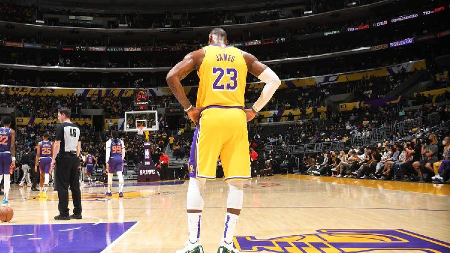 Thua Phoenix Suns, Lakers chính thức thành cựu vương