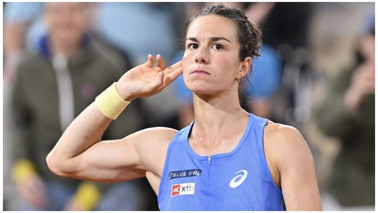 Địa chấn tại Roland Garros: Tay vợt hạng 361 WTA hạ Andreeva để vào bán kết