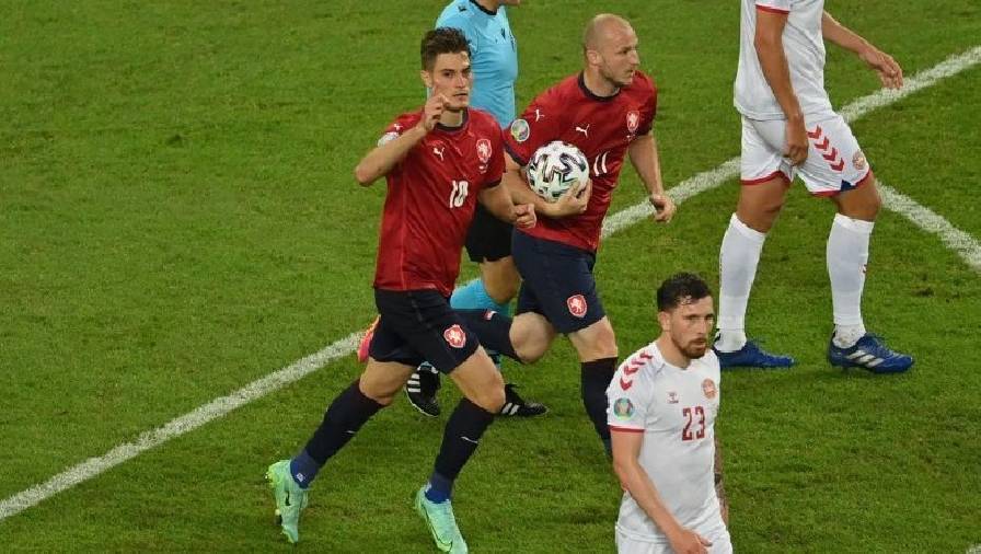 Video bàn thắng CH Séc vs Đan Mạch: Lời chia tay của Schick