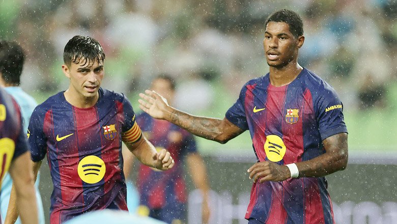 Rashford 'mở tài khoản', Barca vùi dập đội bóng Hàn Quốc