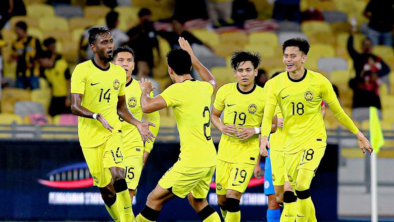 Malaysia ngược dòng thành công, vào chung kết Merdeka Cup 2024