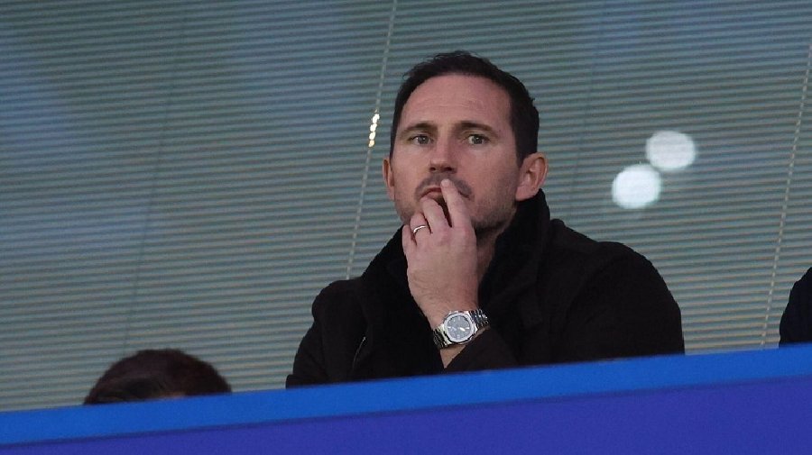 Chelsea lại gây sốc: Cờ bí dí… Lampard?