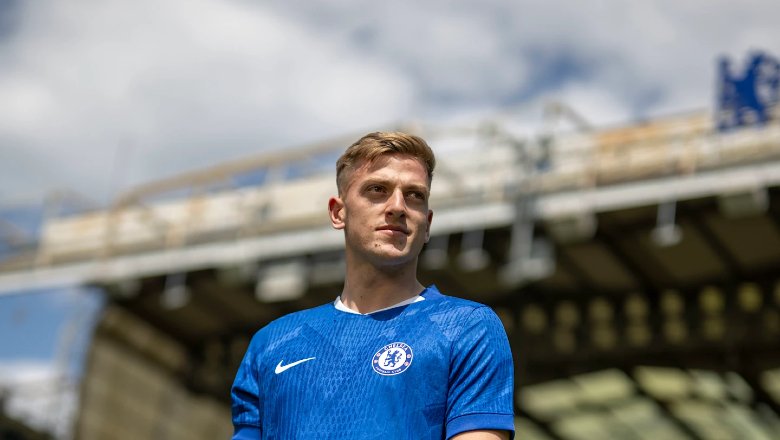 Sao trẻ từ chối MU chọn số áo bị 'nguyền rủa', bỏ trống 2 năm ở Chelsea