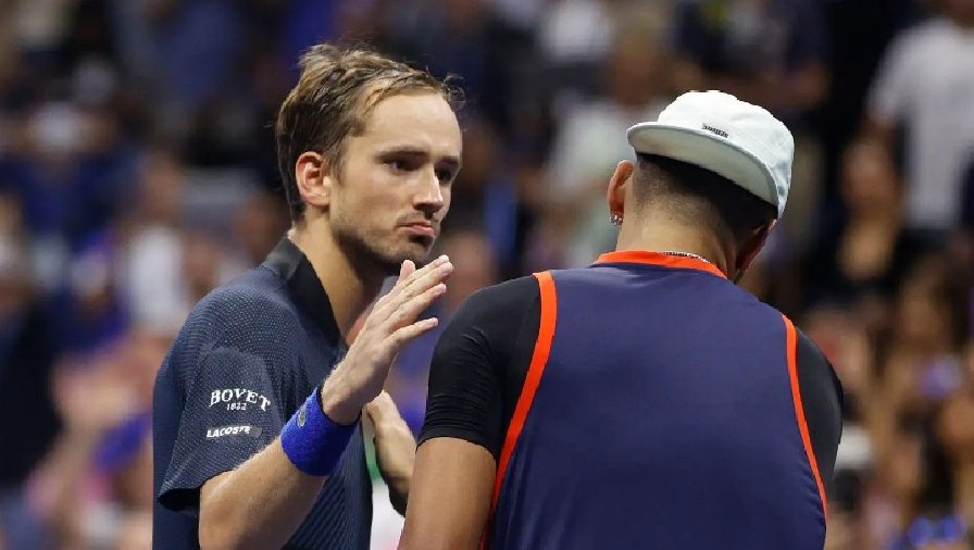 Medvedev thua Kyrgios sau 4 set, trở thành cựu vương US Open