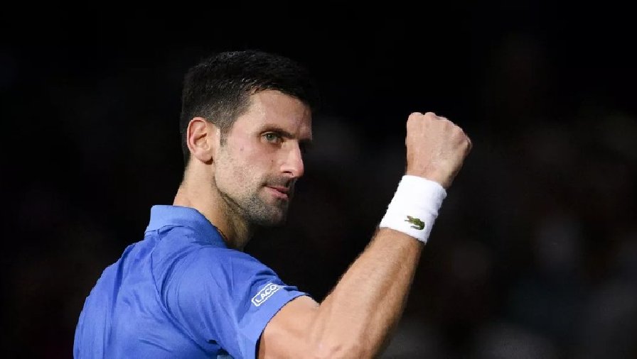 Djokovic và Tsitsipas cùng thắng dễ, gặp nhau ở bán kết Paris Masters 2022