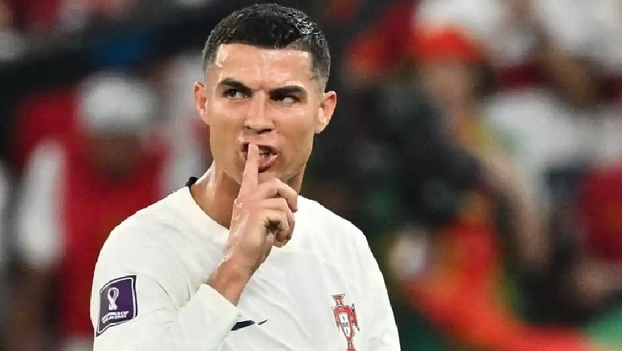 HLV Santos không hài lòng với hành vi của Ronaldo trong thất bại trước Hàn Quốc