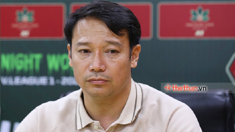 VFF 'tuýt còi', CLB Nam Định nhận án phạt trước vòng 13 V.League 2023/24