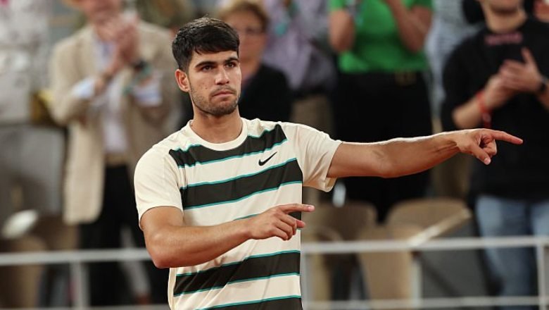 Đối thủ bỏ cuộc, Alcaraz vào chung kết Roland Garros năm thứ hai liên tiếp