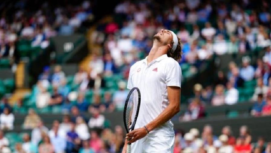 Thua đau sao trẻ, ‘Hoàng tử Đức’ Zverev chia tay Wimbledon tại vòng 4